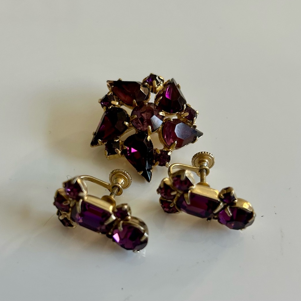 GORGEOUS vintage brooch and earrings set